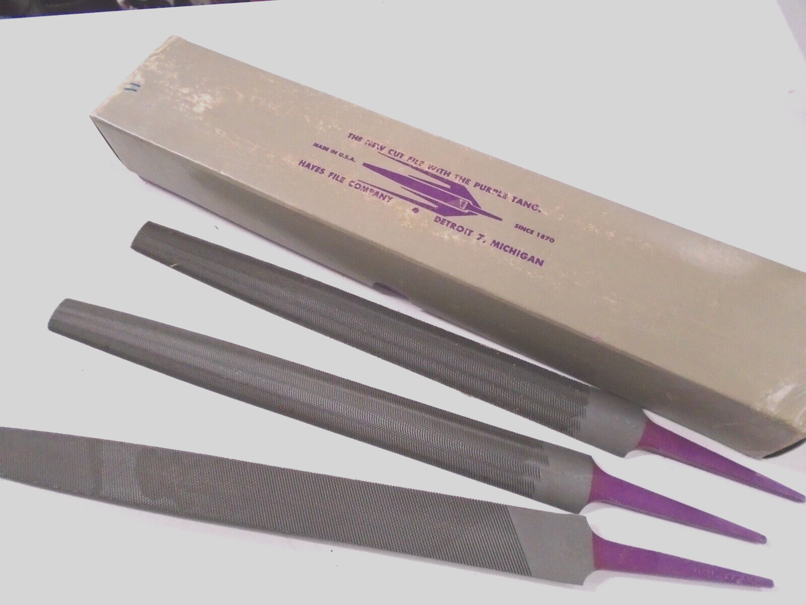 Vintage HAYES HALF-ROUND Bastard File 10" DETROIT  USA. NOS
