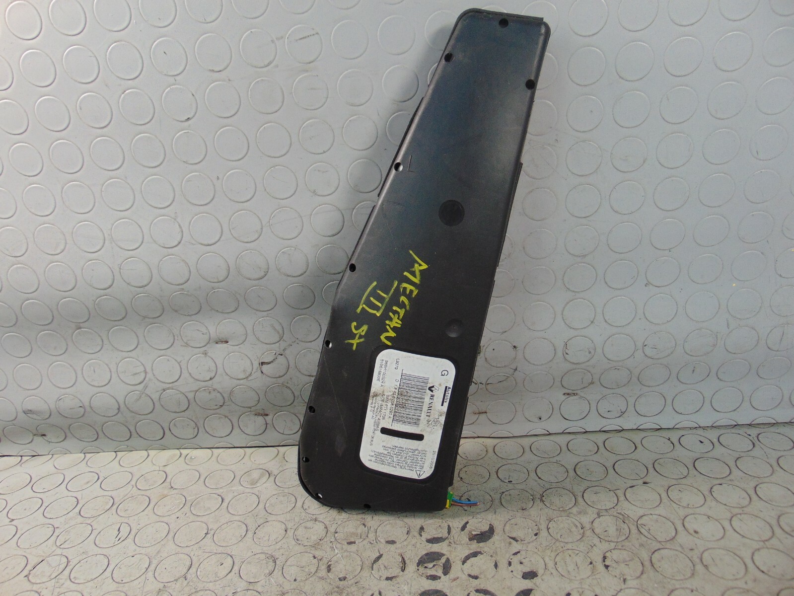 Carica airbag sedile anteriore sinistra RENAULT MEGANE 2012 610518800E