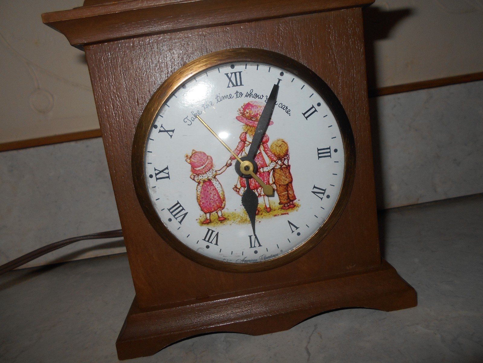 RARE 1973 Vtg American Greetings Holly Hobbie Gingham Plastic Electric Clock