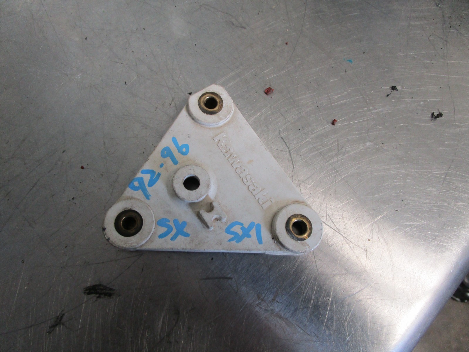 92 & UP KAWASAKI 750 SX SXI IGNITION SYSTEM BRACKET HULL