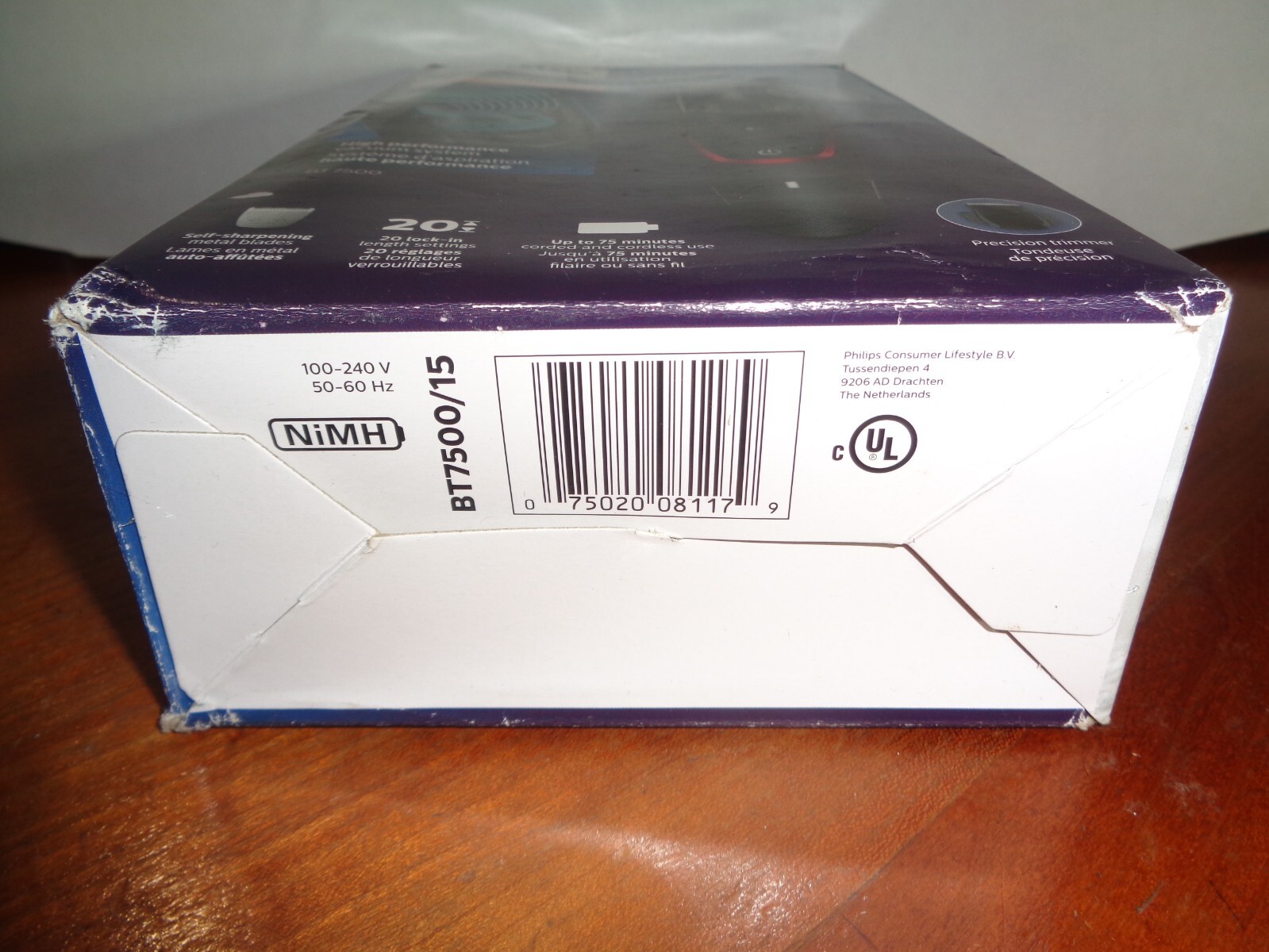 Philips Norelco Cordless Vacuum Beard Trimmer BT7500/15 with 20 Length Settings