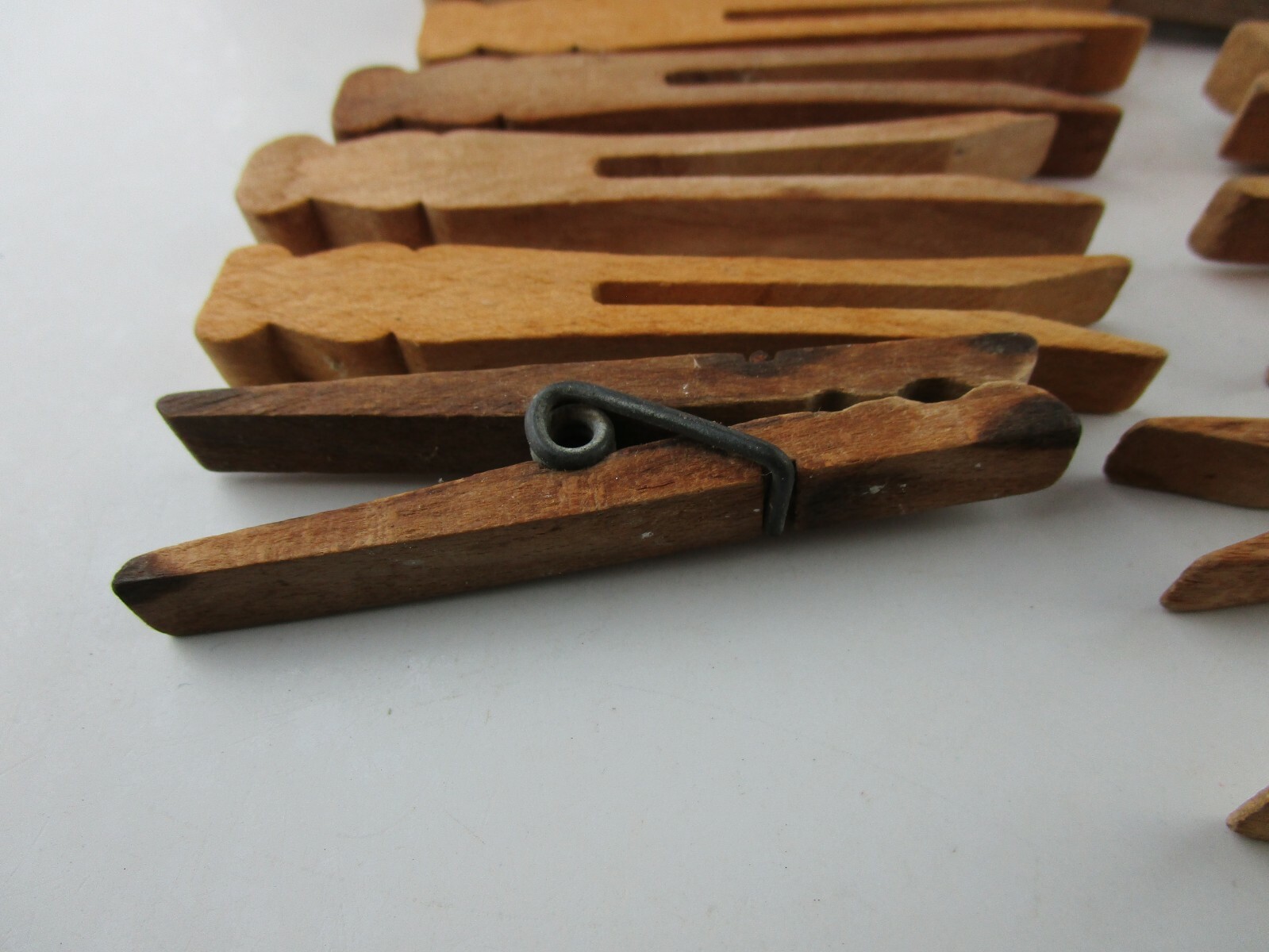 36 Vintage Wood Clothes Pins Wooden Clothespins Craft Laundry Primitive Lot