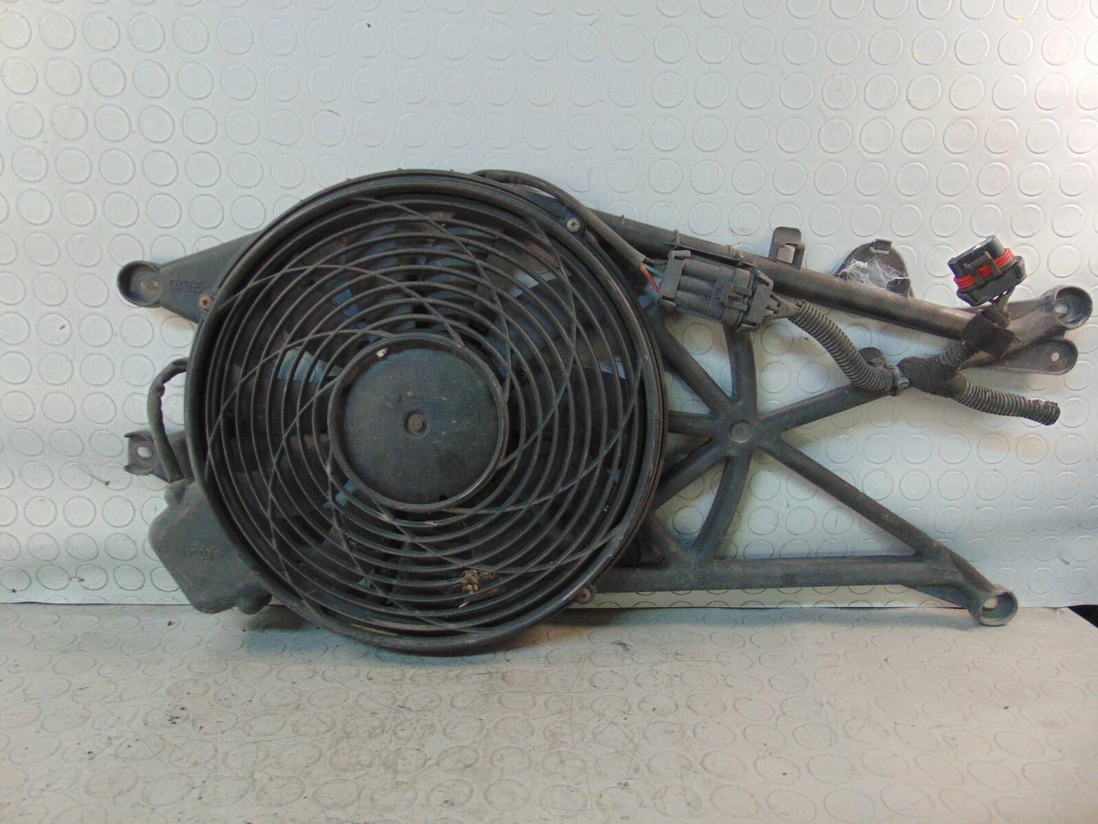 Ventola radiatore motore OPEL MERIVA 2009 52406446