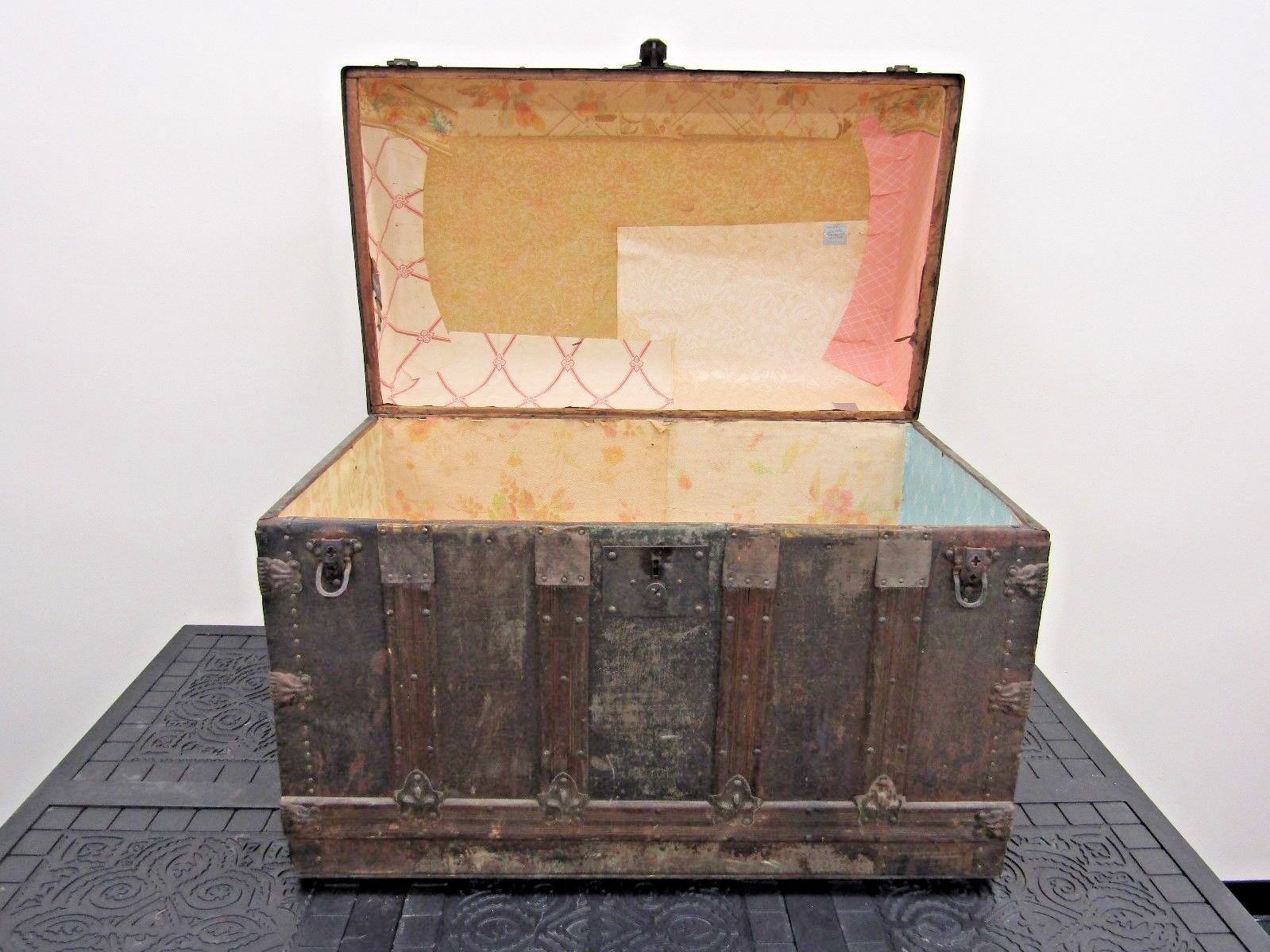 Antique Metal/Wood Camelback Trunk Chest Steamer Steampunk Vintage