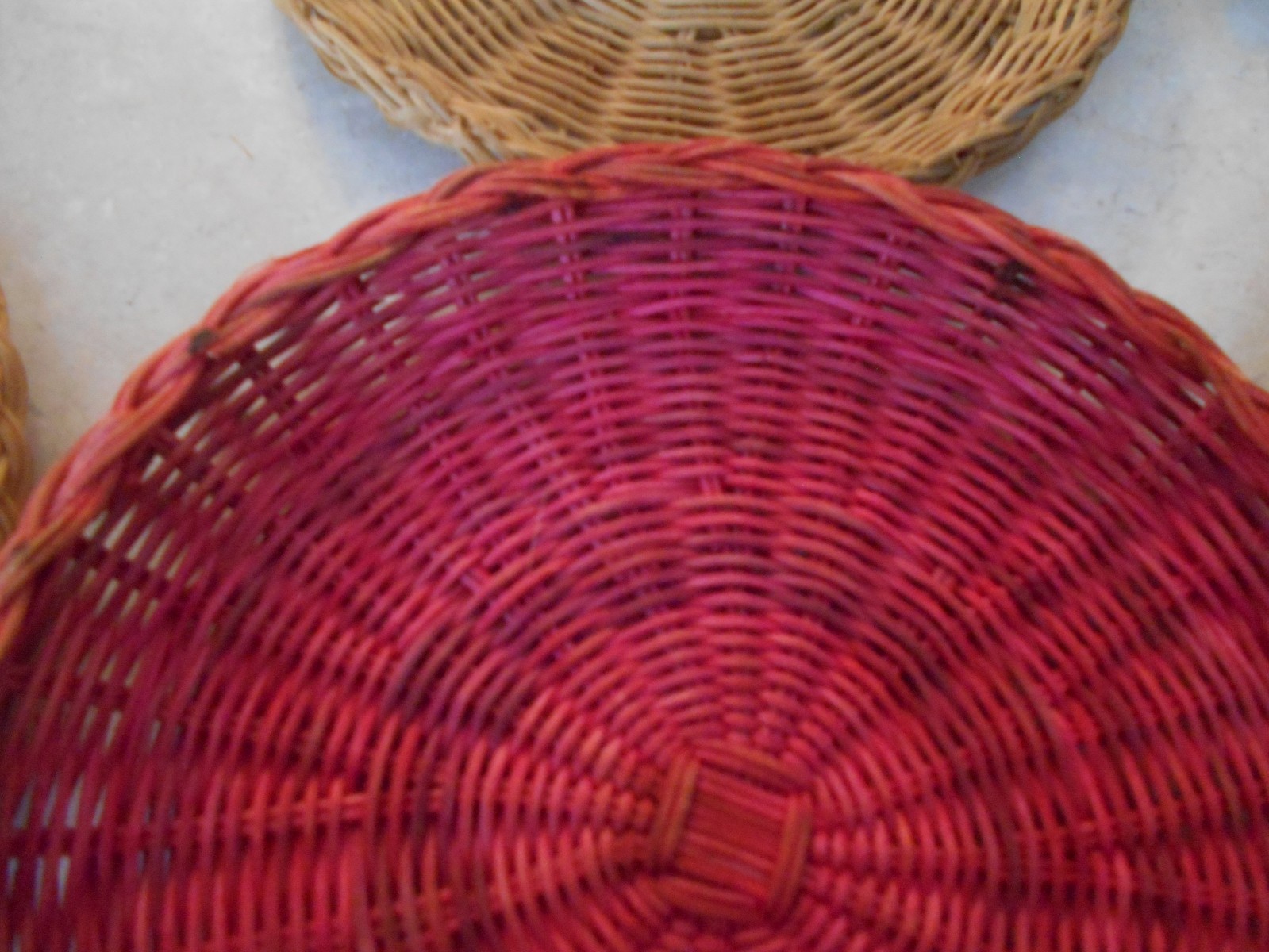 10 Vtg Wicker Rattan Paper Plate Holders Colors 2/w Handles 9