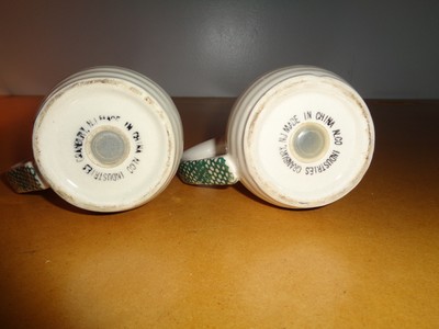 Salt & Pepper Shaker Set: 4