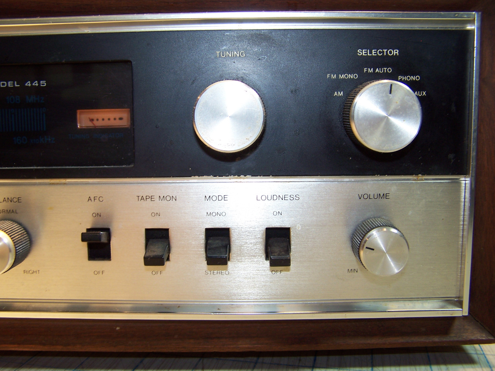 Vintage Allied Model 445 Solid State Stereophonic Stereo Receiver Wood Case