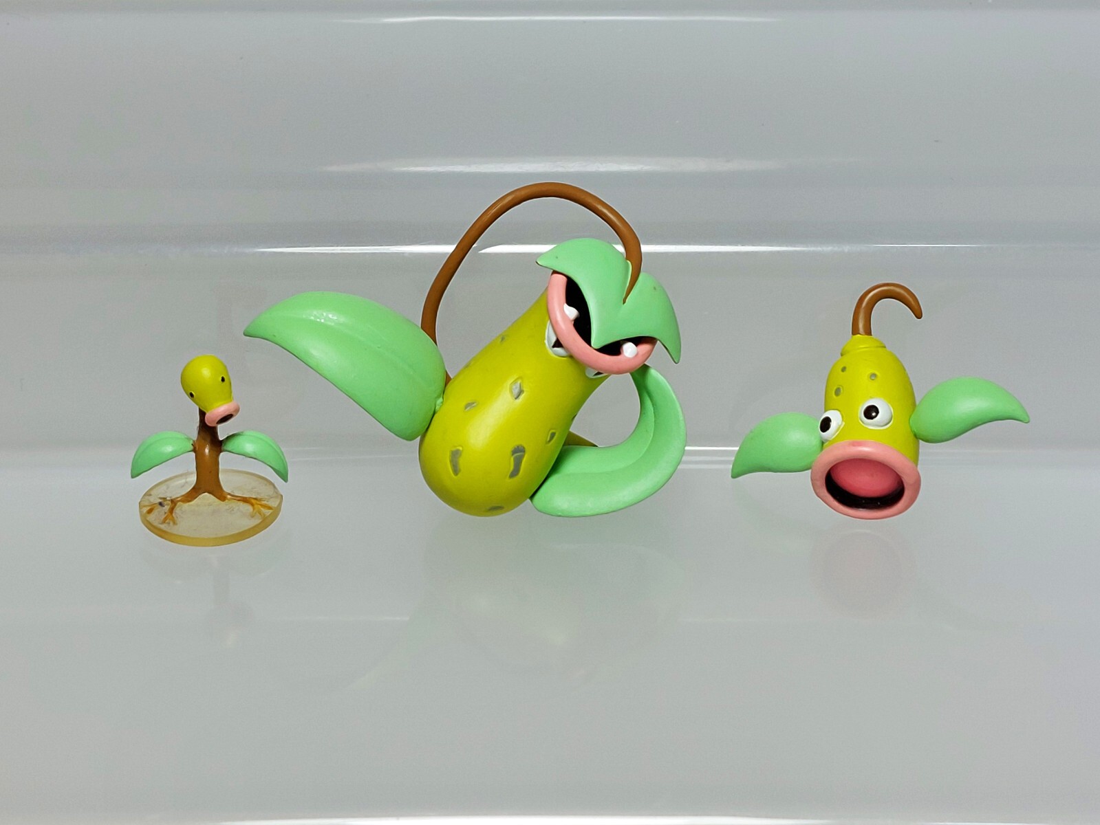Bellsprout、Weepinbell、Victreebel Bellsprout Weepinbell Victreebel Carddass Pokemon Cards 69