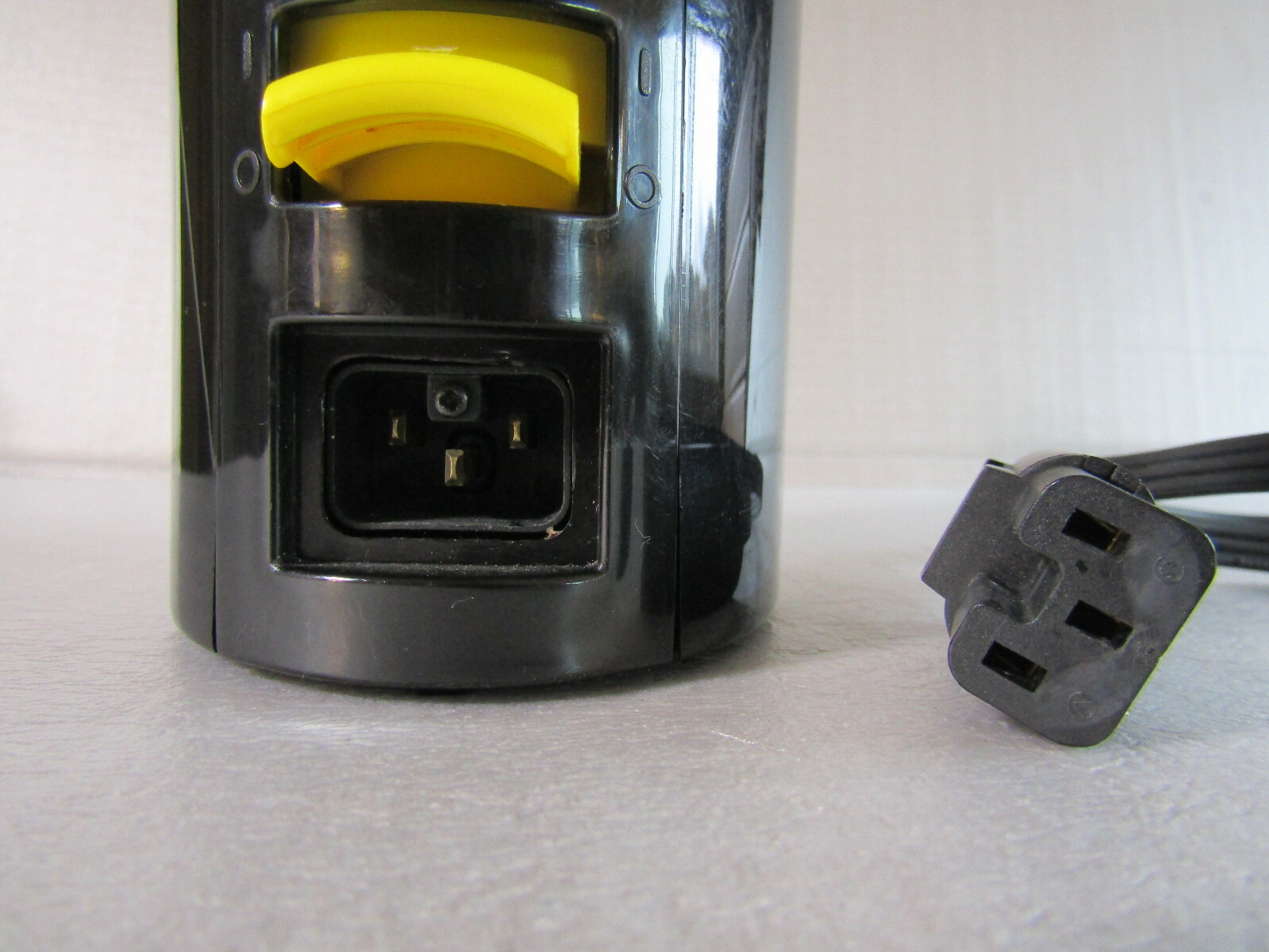 Bodum Hot Water Kettle .8 Liter 5410-01 Removable Power Cord Clean