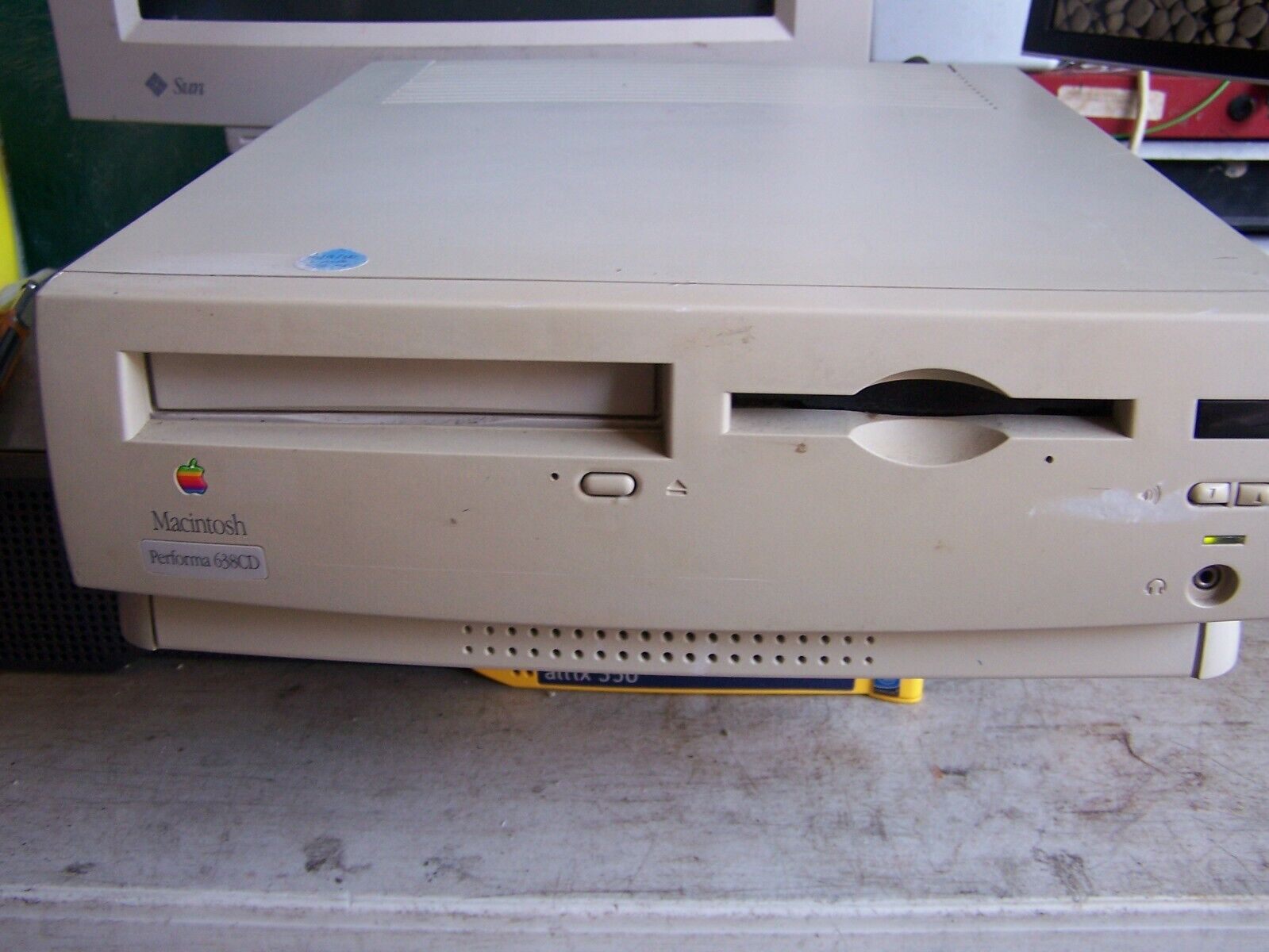 Apple Macintosh Performa 638CD M3076 12MB RAM OS 7.5.3 CD Apple Macintosh Performa 638CD M3076 12MB RAM OS 7.5.3 CD