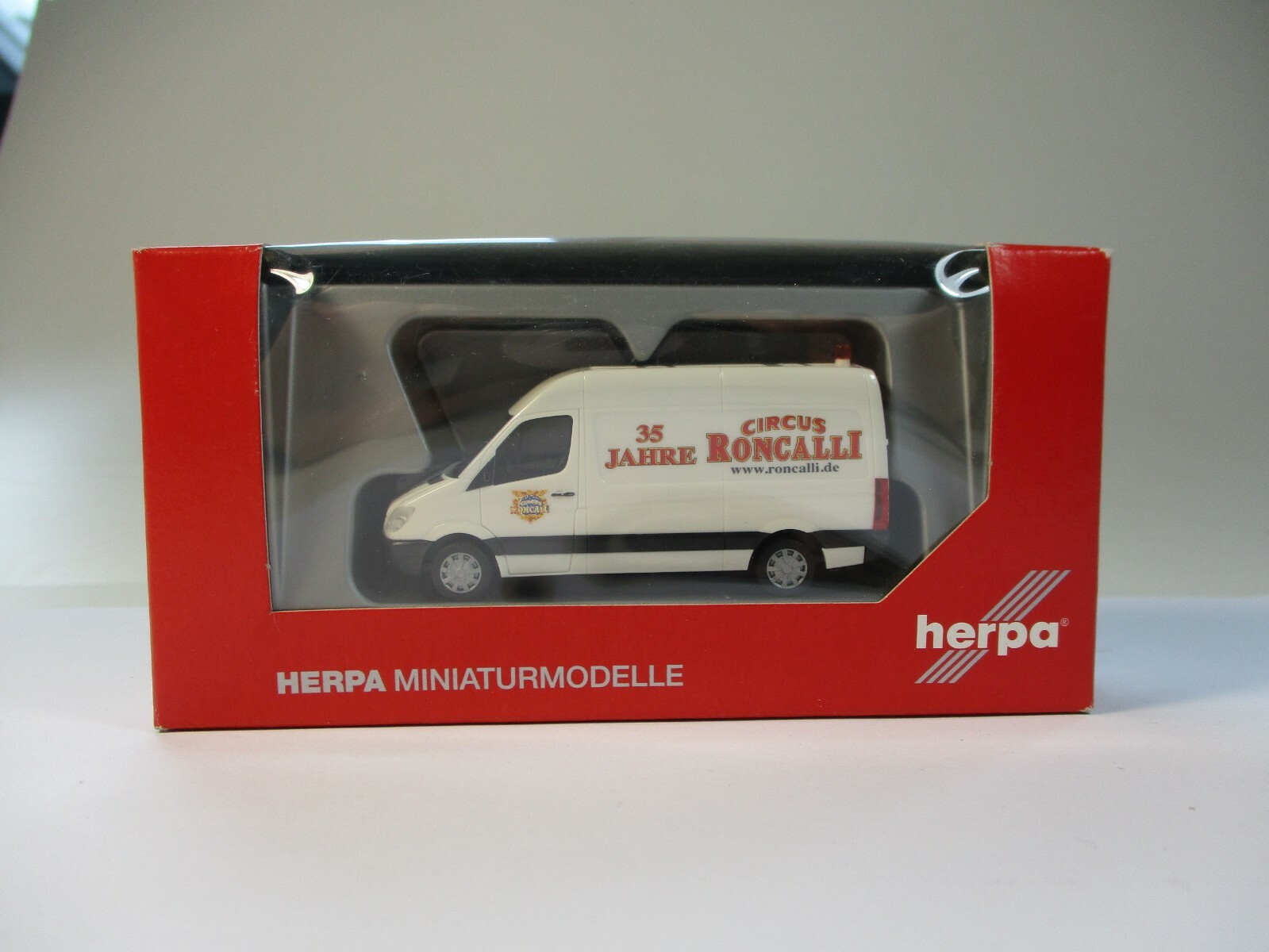 Modellauto Mercedes-Benz Sprinter weiß 1:87 neu OVP unbenutzt unbespielt