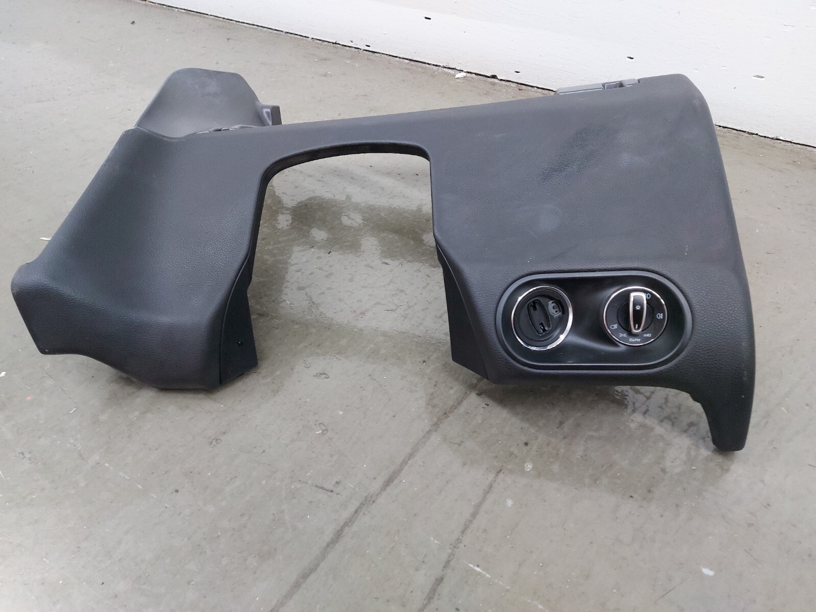 2017 PORSCHE MACAN LEFT LOWER DASH KICK PANEL TRIM 95B858903AC OEM