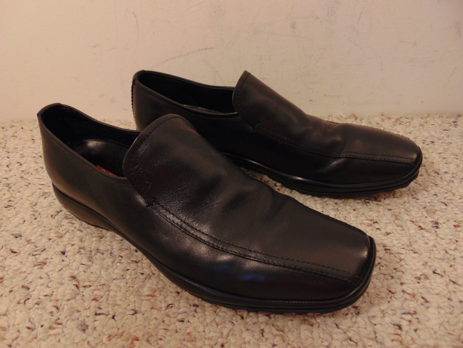 Prada Vibram Loafers Shoes Slip-on Black Leather size UK 7
