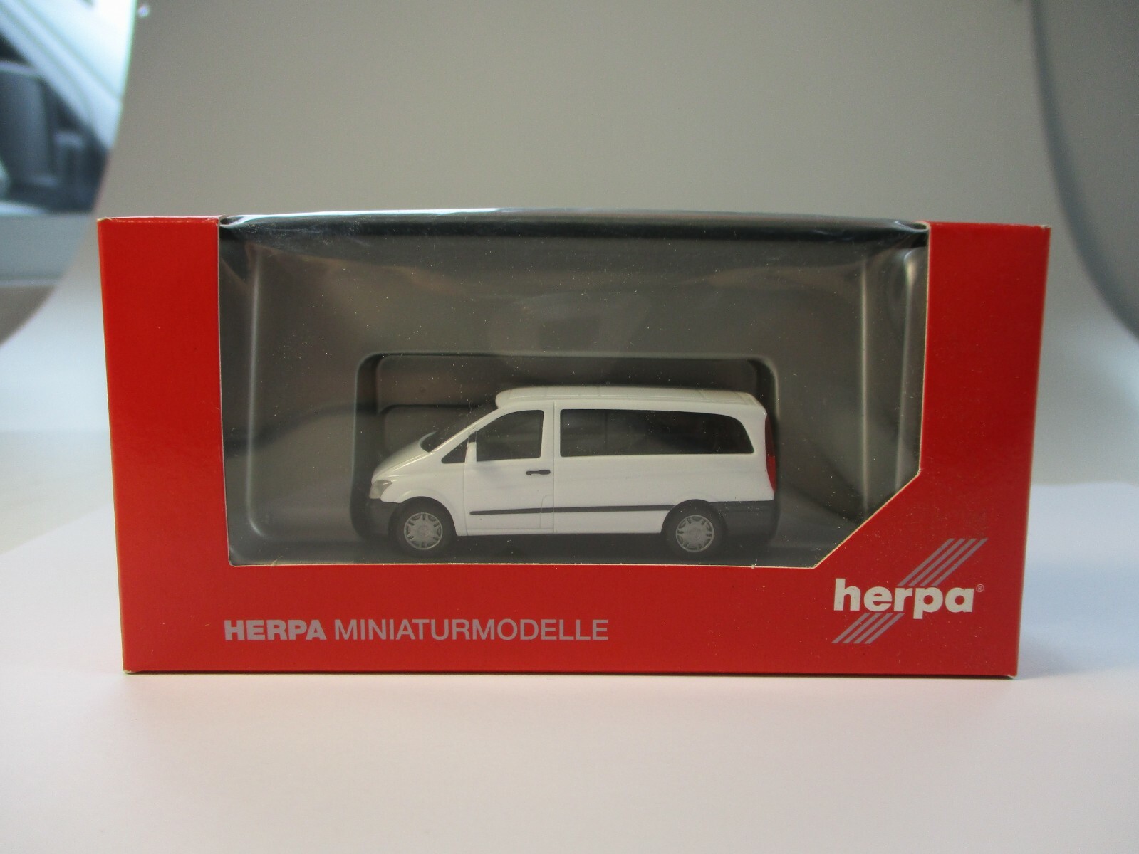 Modellauto Mercedes-Benz Vito 2010 weiß 1:87 neu OVP unbenutzt unbespielt