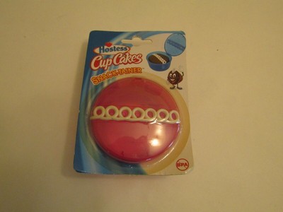 Hostess CupCakes Snack-Tainer Container (Pink)