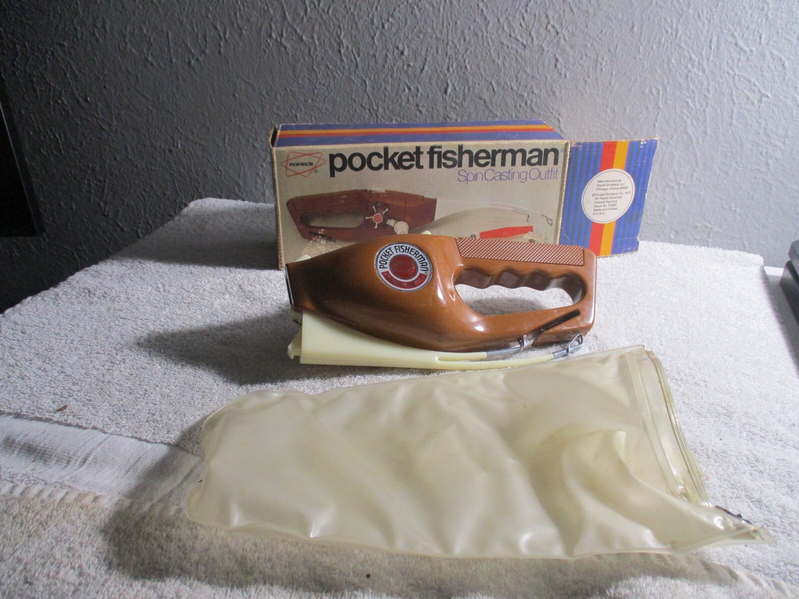 Vintage 1972 Popeil's Pocket Fisherman Spin Casting Original Vintage 1972 Popeil's Pocket Fisherman Spin Casting Original