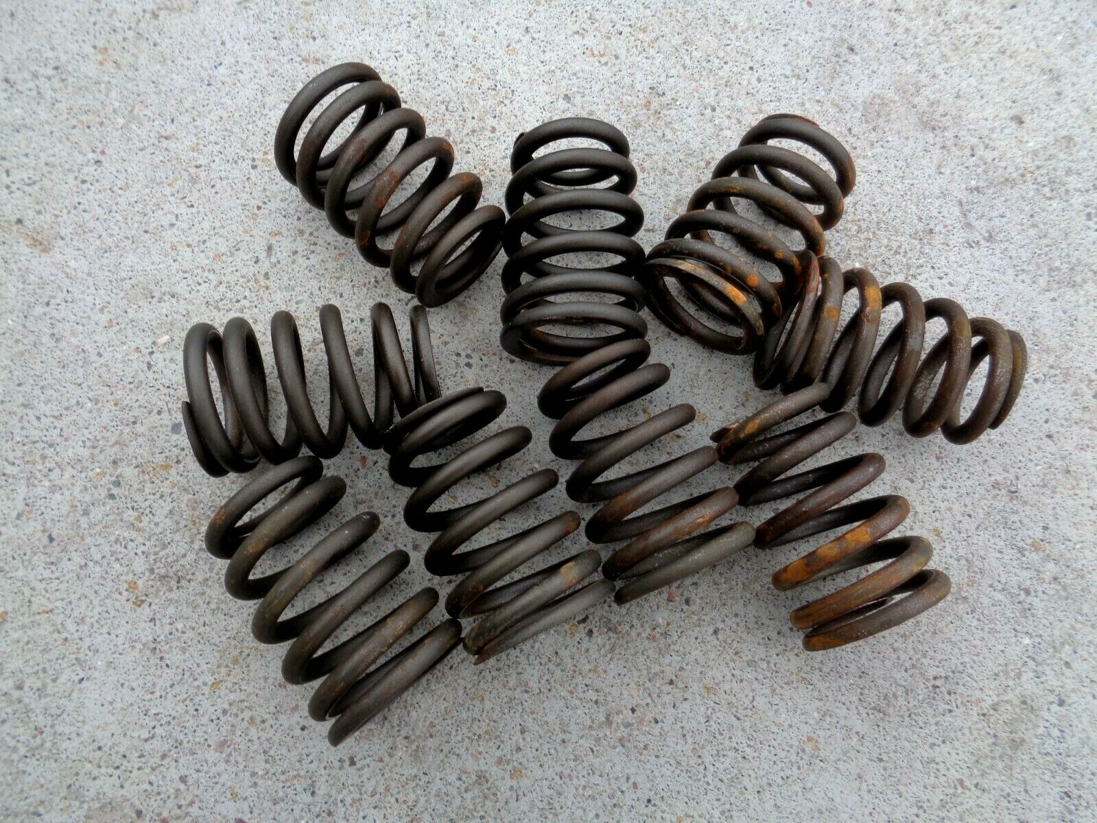 10 Vintage Metal Industrial COIL SPRINGS Machine Age Steampunk Parts Art Welding
