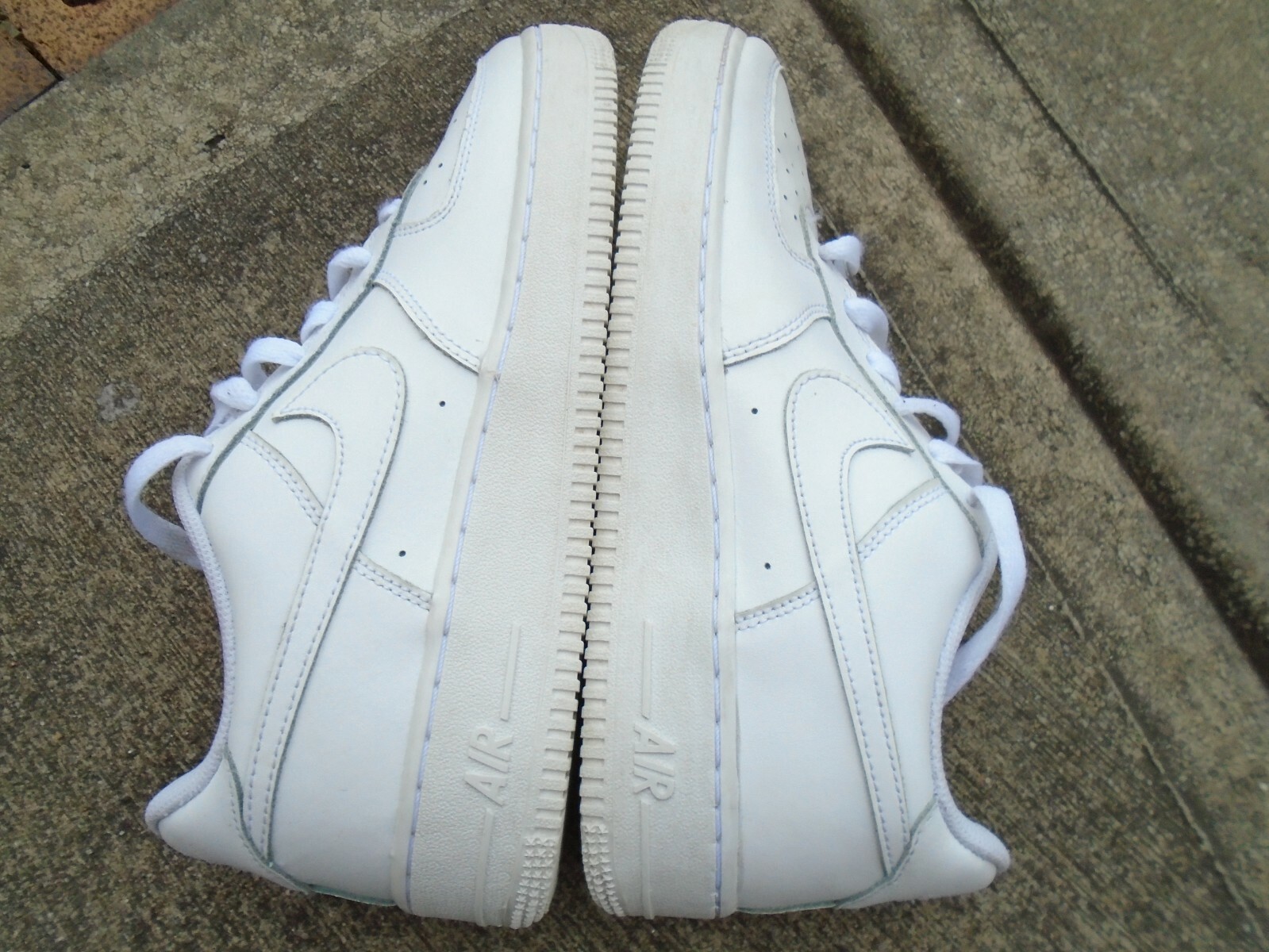 Watch picture 9