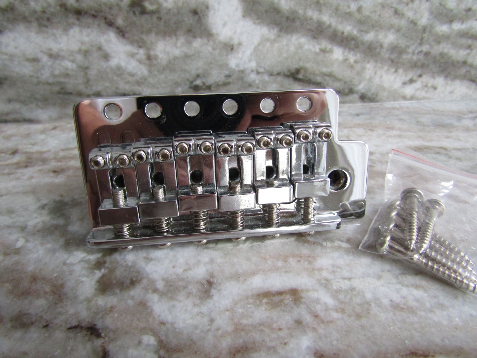 FENDER SQUIER AFFINITY STRATOCASTER GUITAR BRIDGE - in