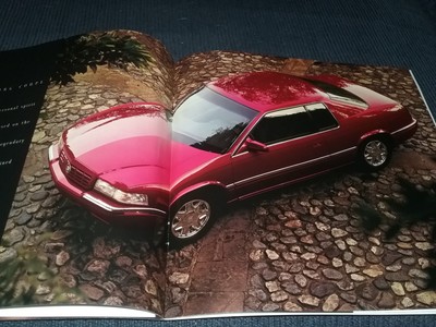 Cadillac 1996 Brochure