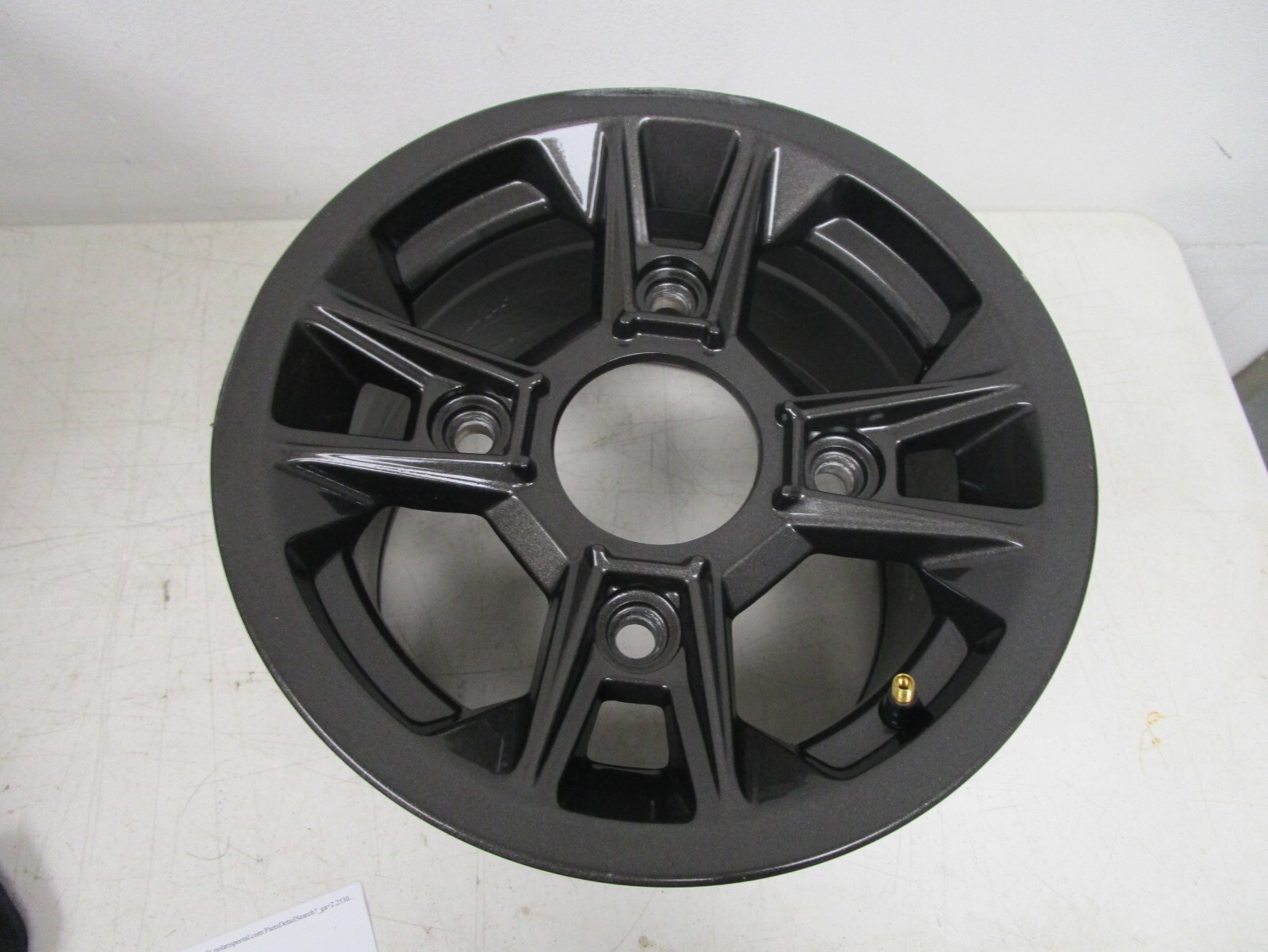 2005 POLARIS SPORTSMAN 500 REAR WHEEL 1520457-487 1523450-067 R003