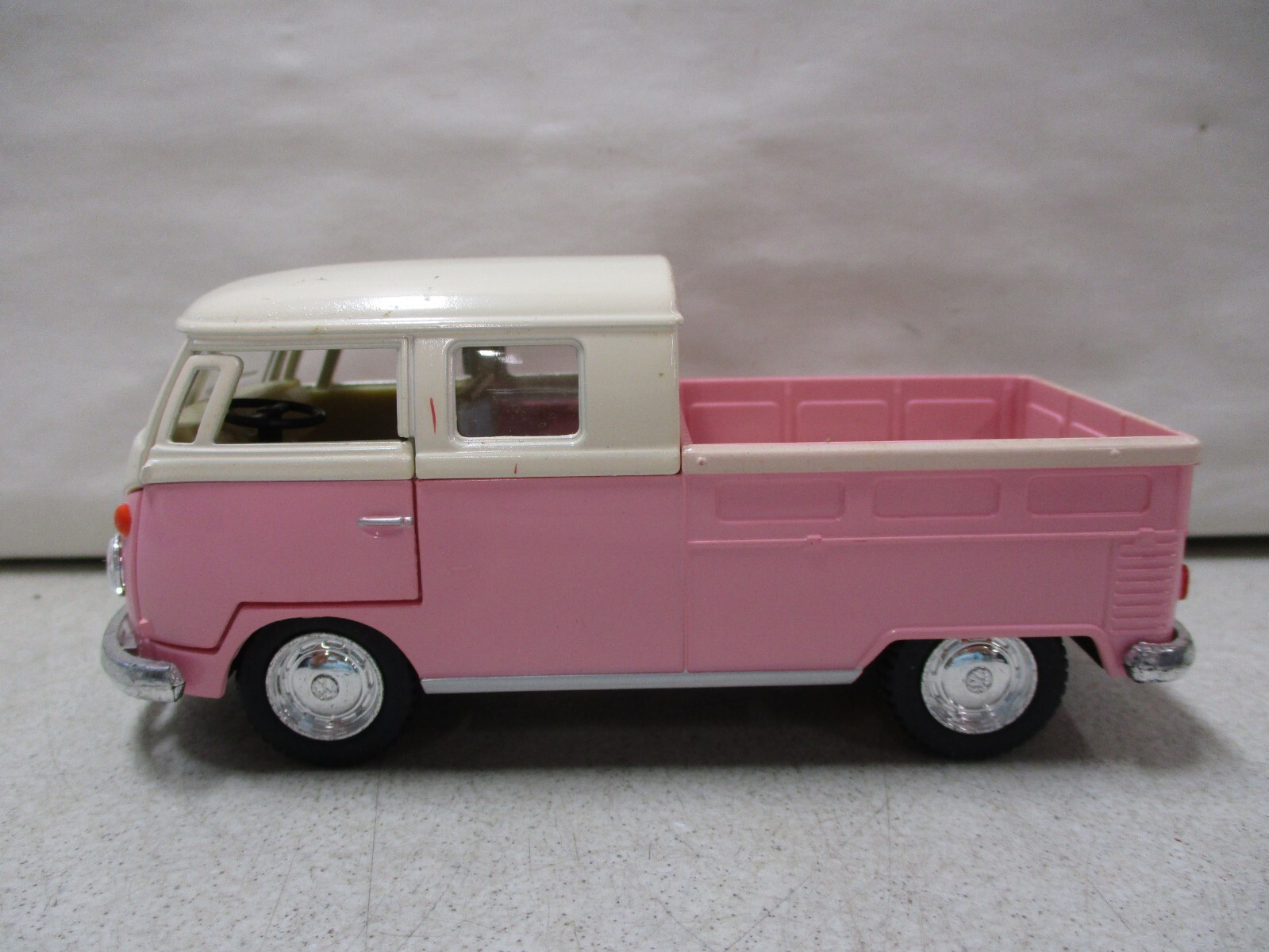 Kinsmart 1963 Volkswagen Bus Double Cab Pickup 1/34 Pink | eBay