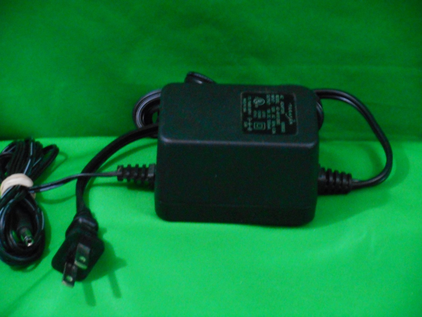 TERAYON HEAVY DUTY AC TO DC ADAPTER MODEL AD-48101200D POWER OUTPUT 10V (1200mA)