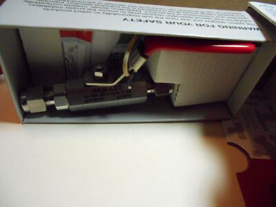 HAM-LET, H-700-SS-L-1/4-T-LD / 4P378109 , 2000PSI ,Comp x Comp Ball Valve, NEW