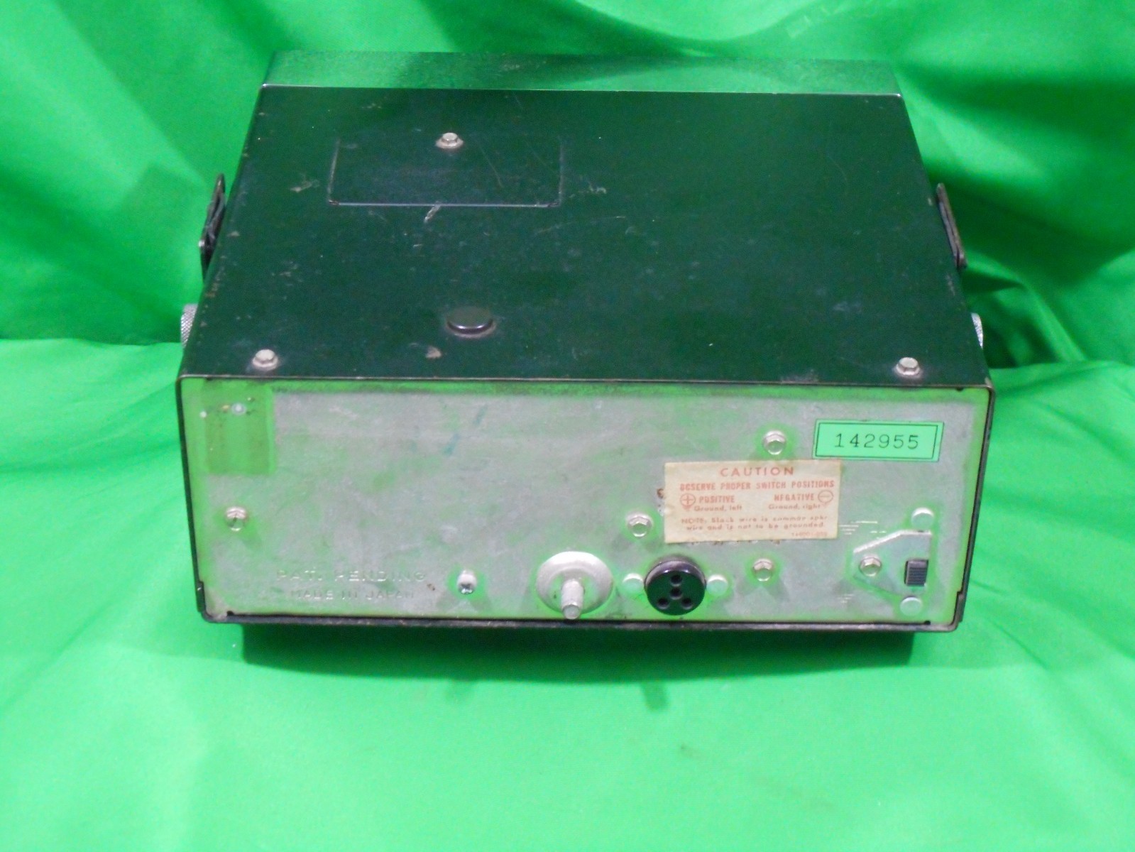 VINTAGE RANGER 12V DC  8 TRACK STEREO TAPE PLAYER W/ORIGINAL MOUNTING BRACKET