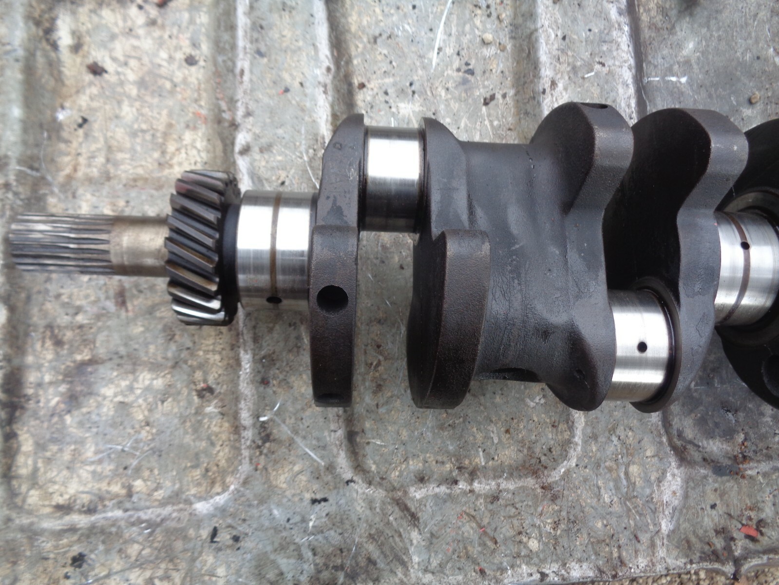 Ford Tractor 600-800-Jubilee Engine Crank Shaft