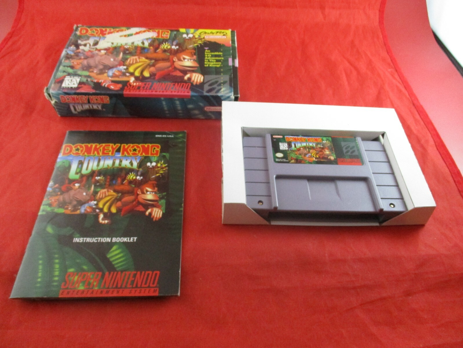 Donkey Kong Country (Super Nintendo SNES 1994) COMPLETE w