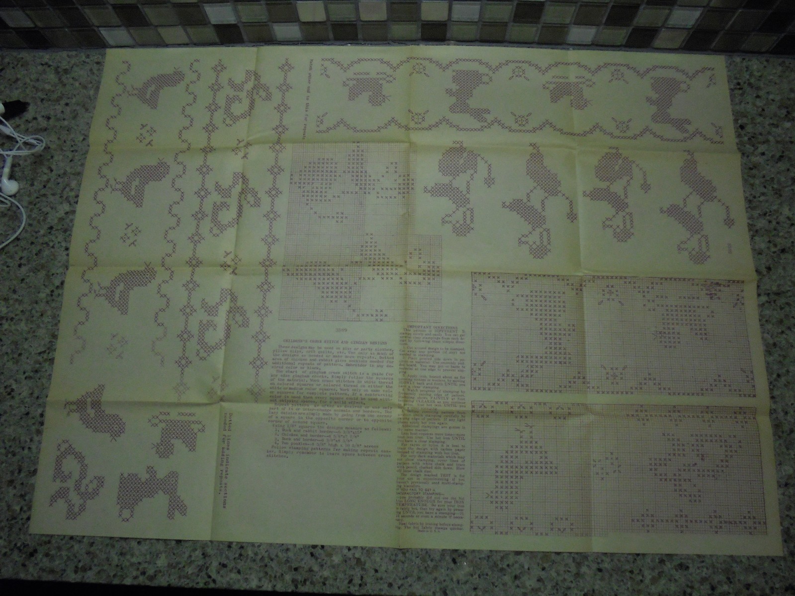 AUNT MARTHA 3589 EMBROIDERY TRANSFER PATTERN CROSS STITCH POODLE PILLOW CASE