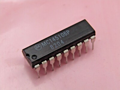 MC145106P  Phase Locked Loop (PLL) Frequency Synthesizer   NOS