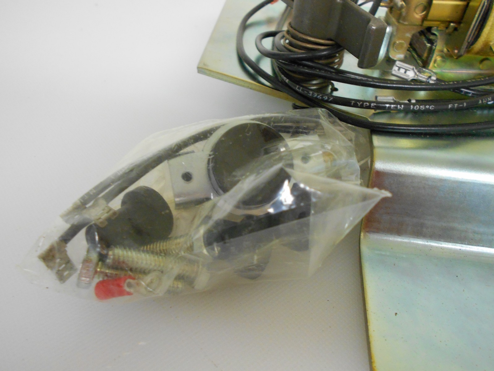 HOBART 00-438578 I,LOCK BOWL TRVL-D BOWL LOCK KIT