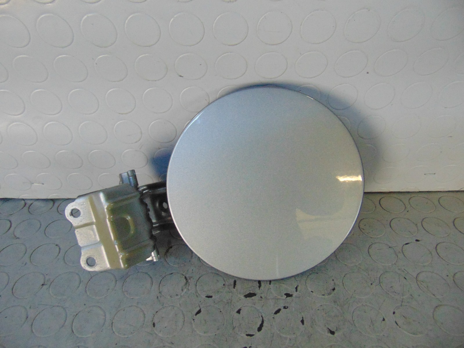 Sede sportello bocchettone serbatoio carburante TOYOTA AURIS