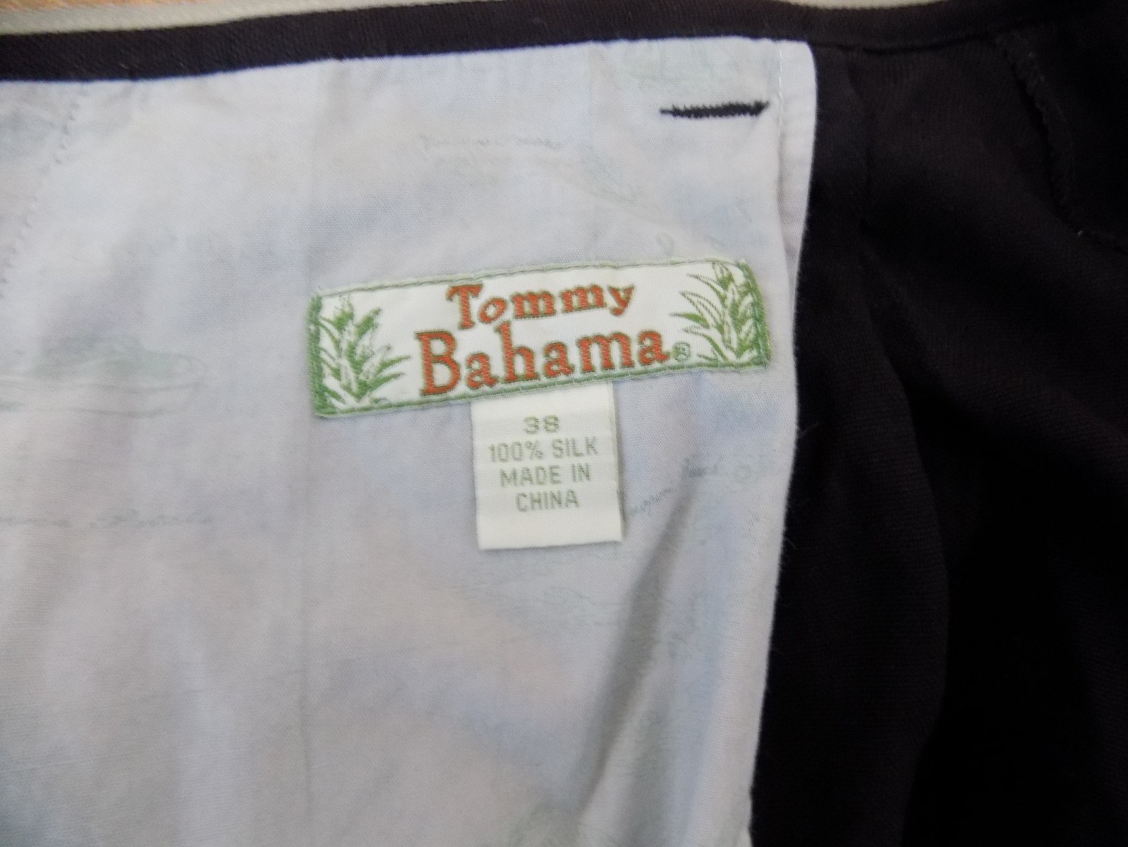 Tommy Bahama Relax Silk Men's 38 x 9.5 Casual Black Relaxed Fit Shorts