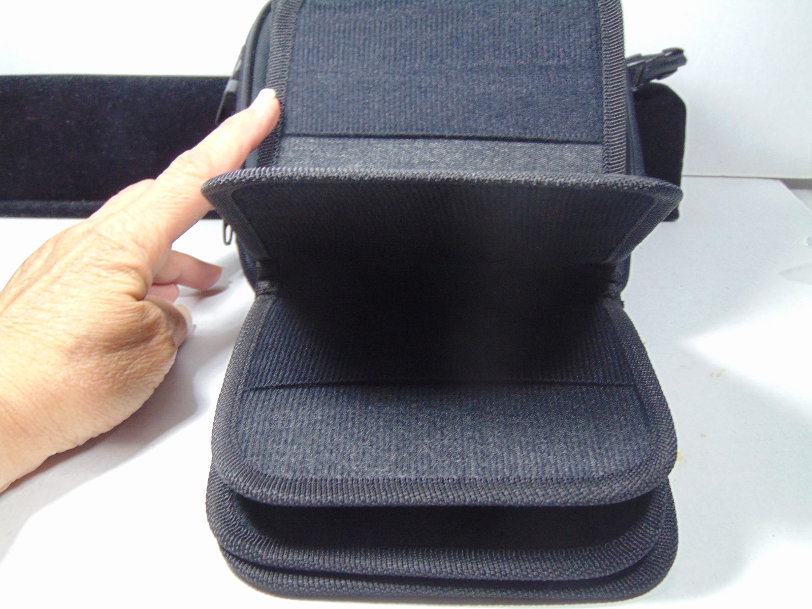 PENDLETON WOOLEN MILLS BLANKET COVER & 10 CD PLAYER CASE NEW