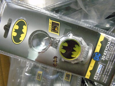 1 Batman 3D Bat Signal Light Lighted Keychain Key Chain Keyring Car Truck