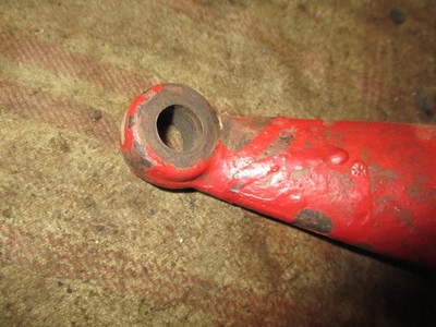 Inernational Farmall 300 Utility Spindle Steering Arm   Antique Tractor 01