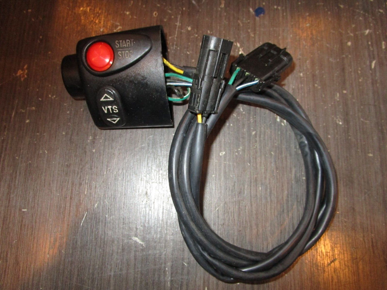 01 SEADOO XP LIMITED HANDLEBAR START STOP VTS BUTTON SWITCH