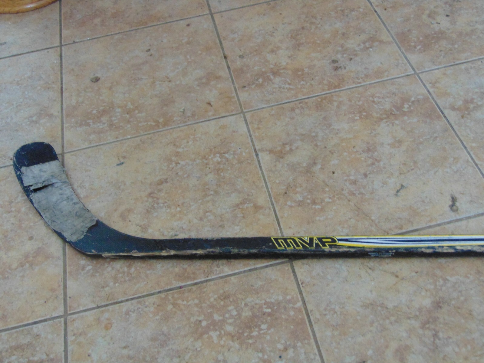 vintage,   wooden  hockey  stick  -  ccm   nice    nice   #  7050