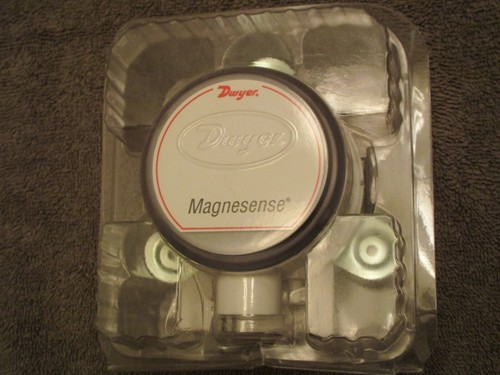 Dwyer Transmitters Surplus Industrial Equipment