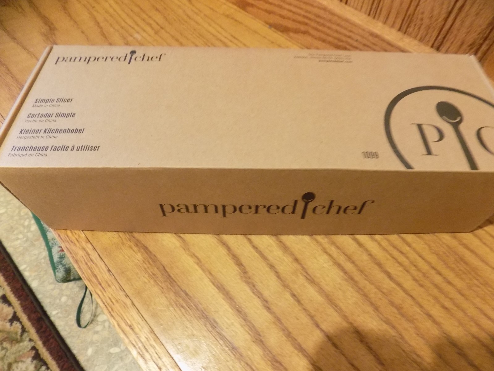 Pampered Chef SIMPLE SLICER Professional Fruit Veggie Slicer #1099 NIB