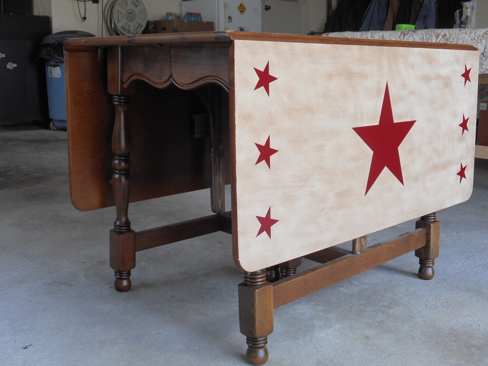 Antique Drop Leaf GateLeg Table  Beautiful Country Table