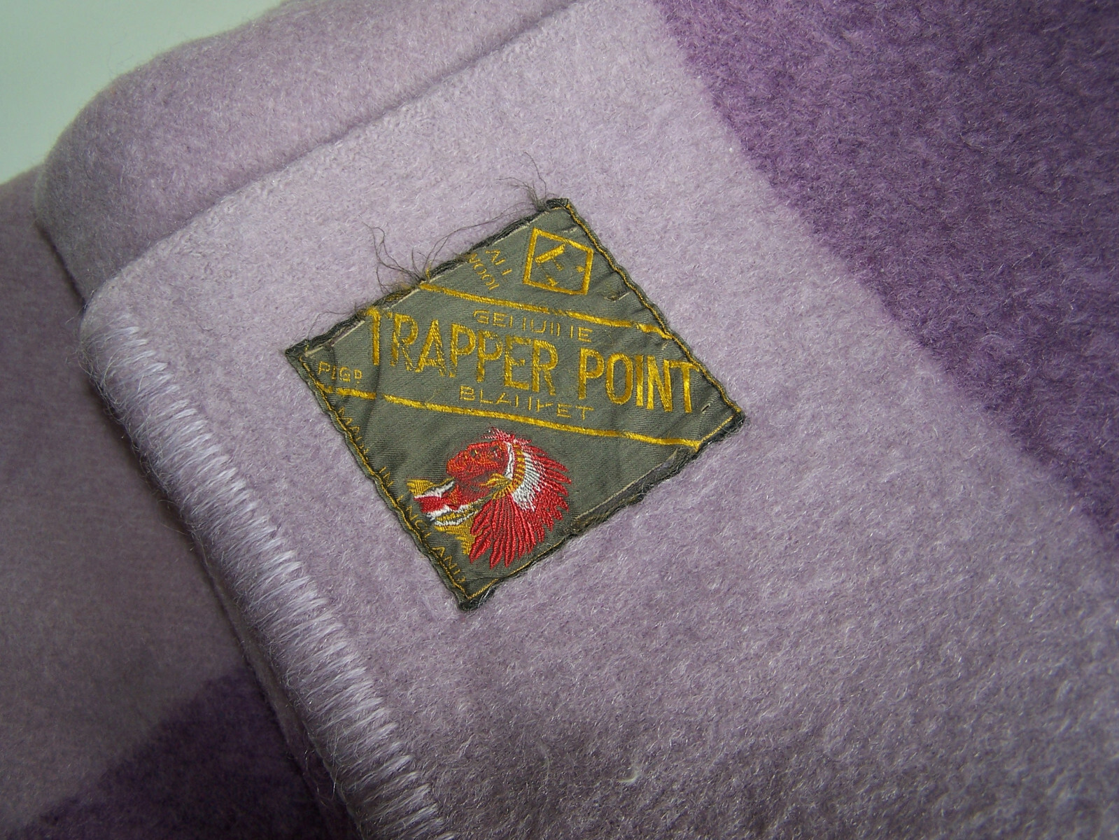 Trapper Point - 3.5 point 100% Wool Blanket Made In England, Lavender/Lilac