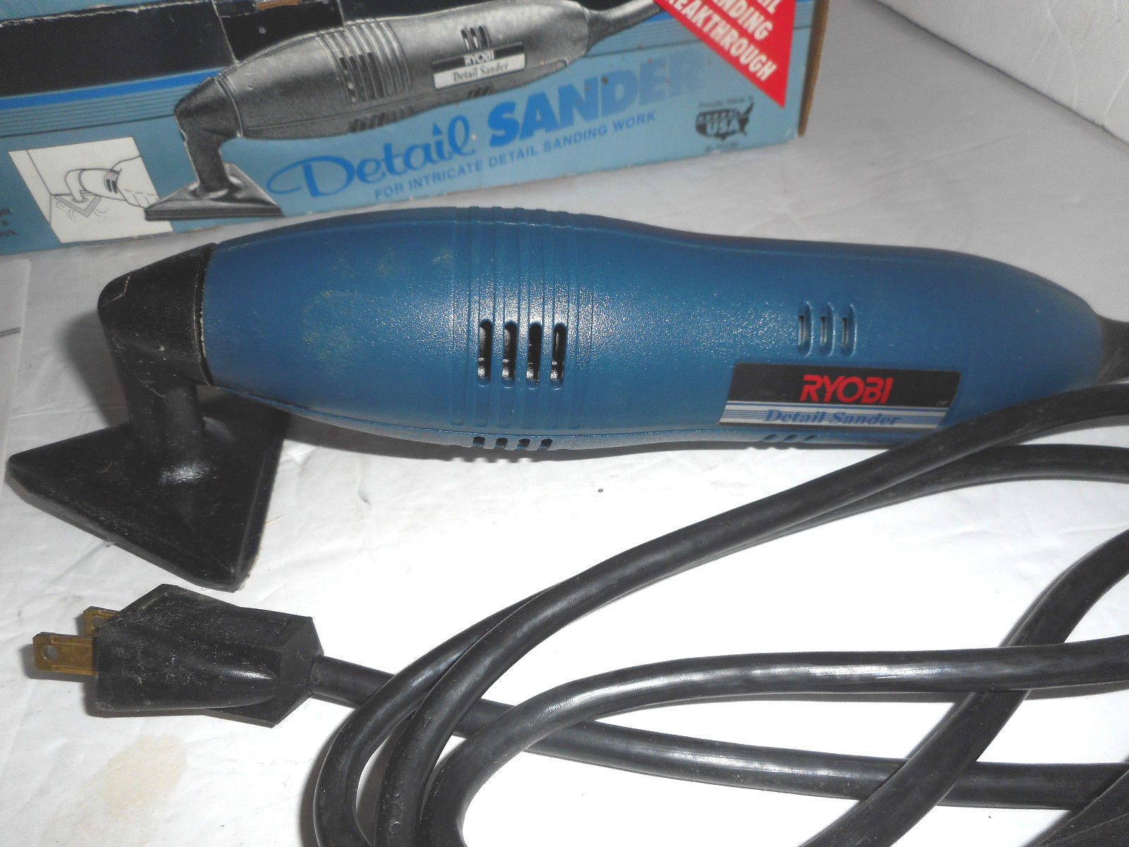 Ryobi Detail Sander DS 1000 Electric Intricate Detail Sanding & Carpentry WorK