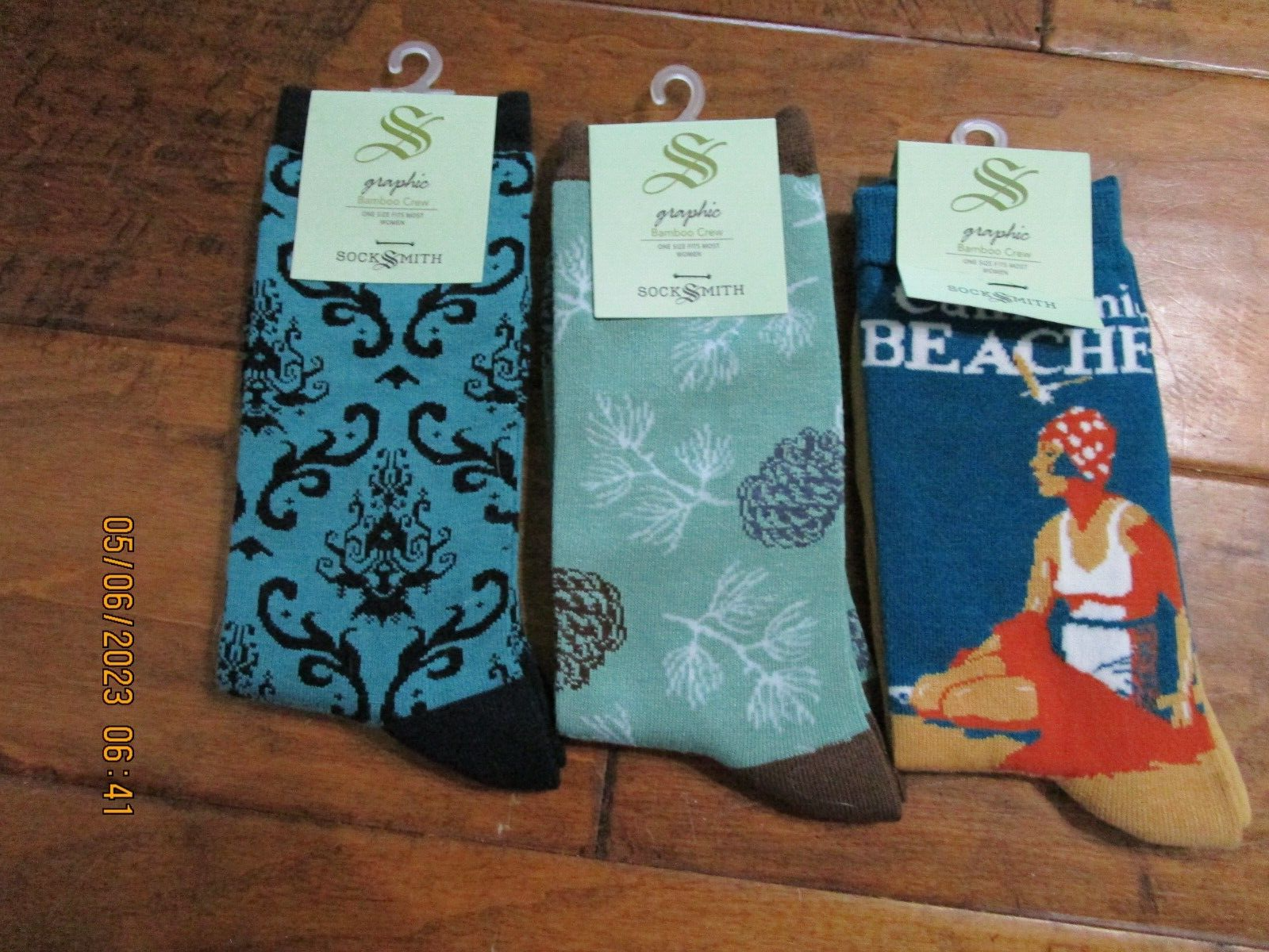 Mith Women's Bamboo Crew Socks Seamless Toe  Size 9-11 Your Choice Nwt