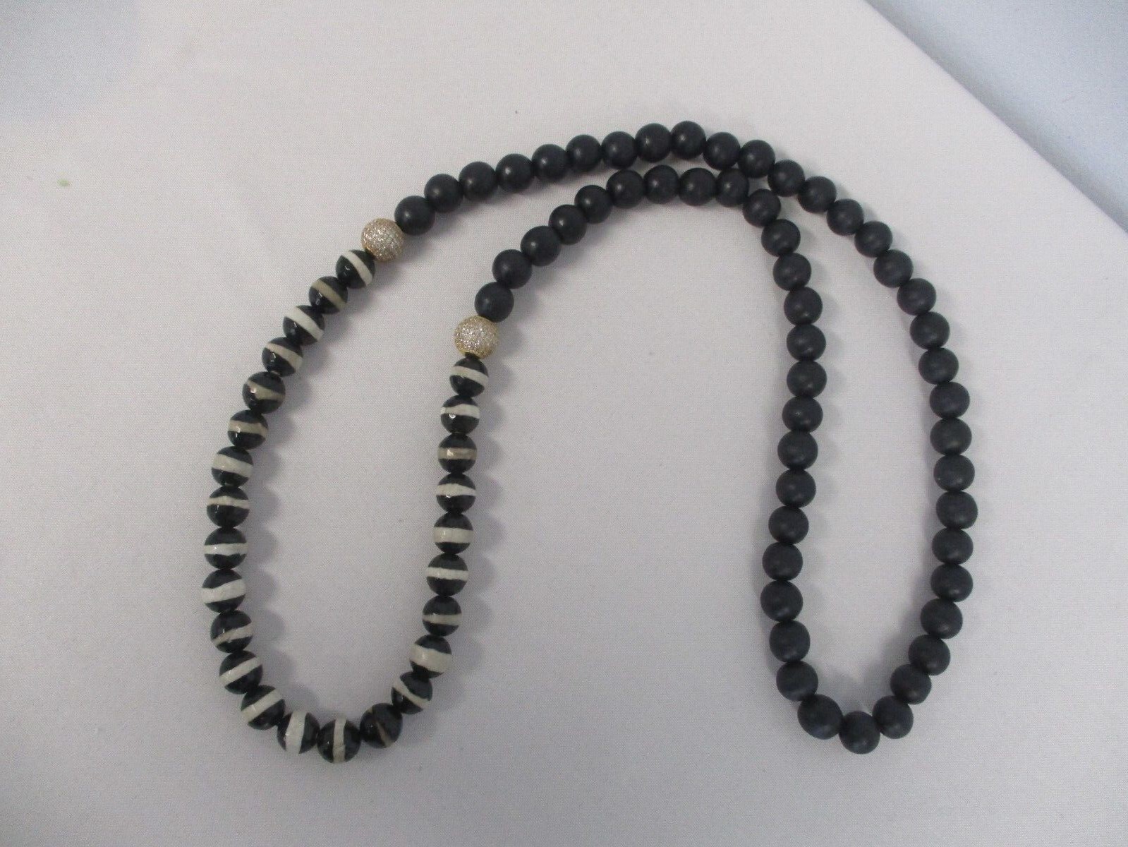 BLACK WOOD & BLACK & WHITE STRIPE GLASS BEAD NECKLACE w