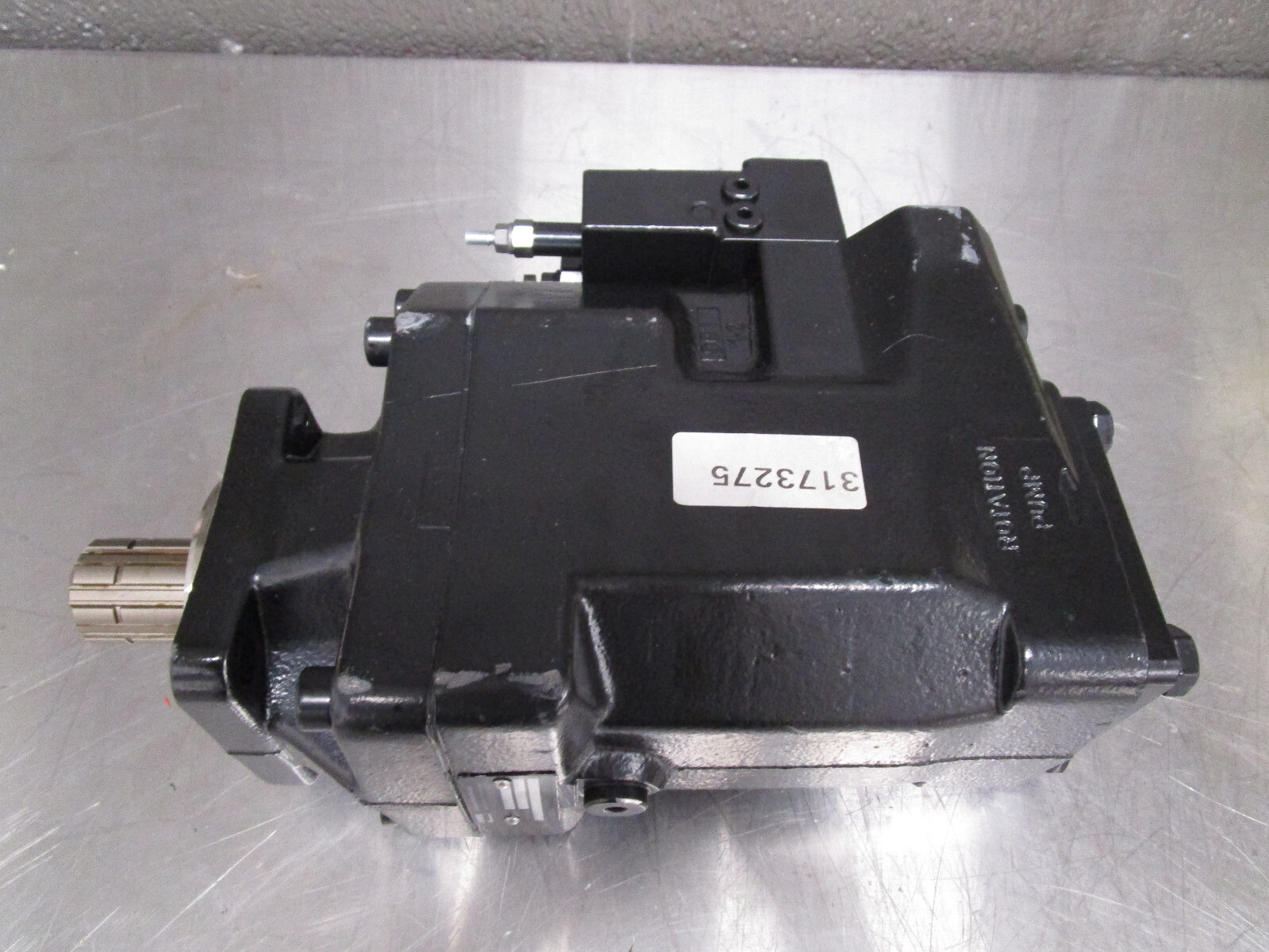 New OEM Volvo 3173275 Parker 3780822 Hydraulic Pump | eBay