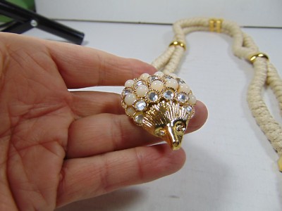 VINTAGE STRETCH BELT WITH A GORGEOUS HOOK